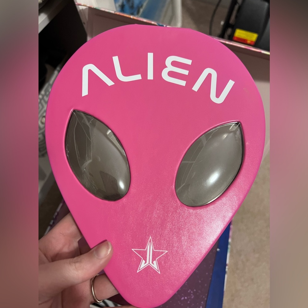Alien Palette